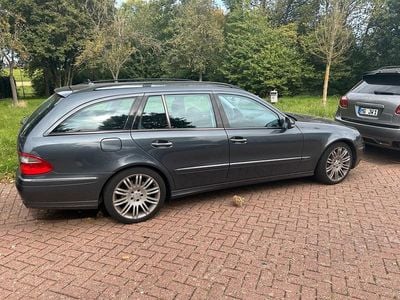 Mercedes E320