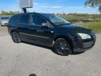 Gebraucht Ford Focus Trend 109 PS (80 kW) 2005 Schwarz Limousine