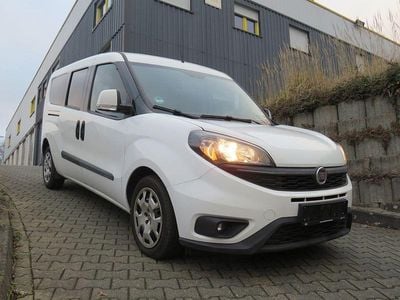 Weiß Gebraucht 2022 Fiat Doblò Van / Kleinbus | 17.900 € (Fairer Preis)