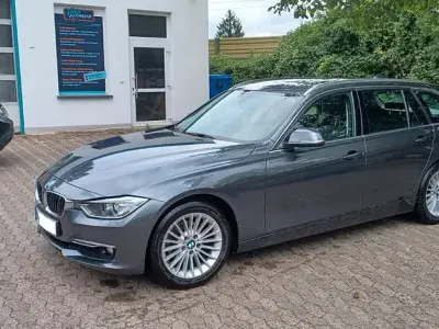 Gebraucht BMW 318 Luxury Line 143 PS (105 kW) 2013 Grau Kombi