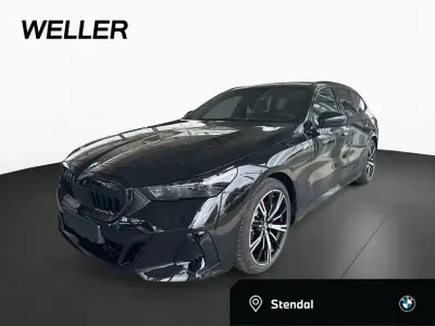 Neu BMW 520 Comfort Edition 197 PS (144 kW) 2025 Sophistograu brillanteffekt (grau) Kombi