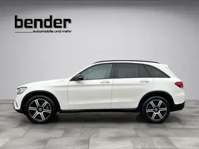 Second-hand Mercedes GLC200 163 CP (119 kW) 2021 Alb SUV