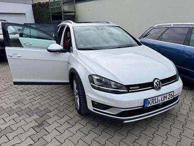 Gebraucht VW Golf Alltrack 184 PS (135 kW) 2015 Weiß Kombi