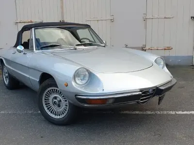 Gebraucht Alfa Romeo Spider 126 PS (92 kW) 1980 Silber Cabrio