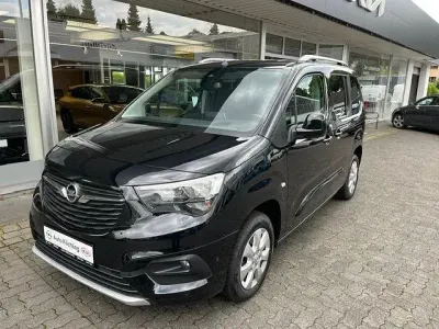 Gebraucht Opel Combo Life Innovation 131 PS (96 kW) 2020 Schwarz Van / Kleinbus