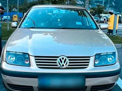 Gebraucht VW Golf IV Edition 102 PS (75 kW) 2000 Gold Limousine
