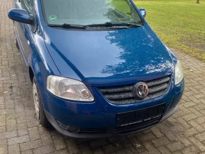 Gebraucht VW Fox 69 PS (50 kW) 2010 Blau Kleinwagen