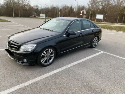 Gebraucht Mercedes 320 AMG 224 PS (164 kW) 2009 Schwarz Limousine