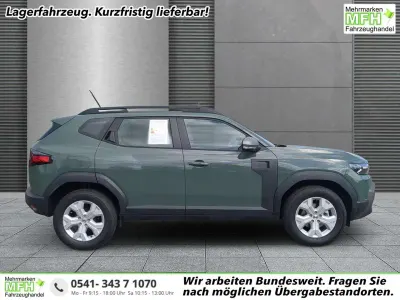Neu Dacia Duster Expression 122 PS (89 kW) 2026 Safarigrüngrün SUV