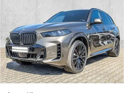 Usata BMW X5 Comfort Edition 340 CV (250 kW) 2024 Verde SUV