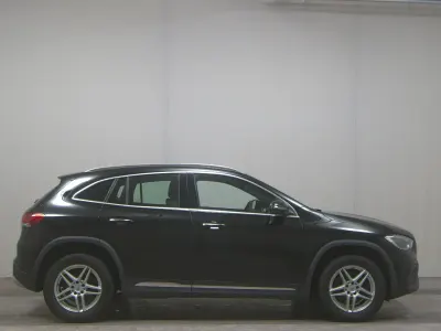 Usado Mercedes GLA220 Progressive 190 HP (139 kW) 2022 Preto SUV