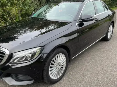 Gebraucht Mercedes C220 170 PS (125 kW) 2015 Schwarz Limousine