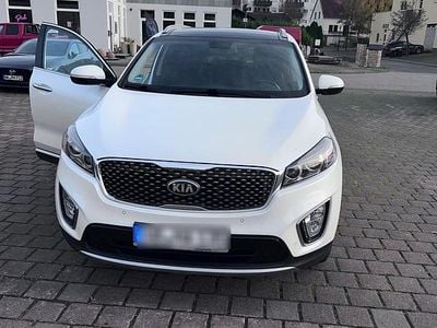 Weiß Gebraucht 2016 Kia Sorento SUV | 17.300 € (Fairer Preis)