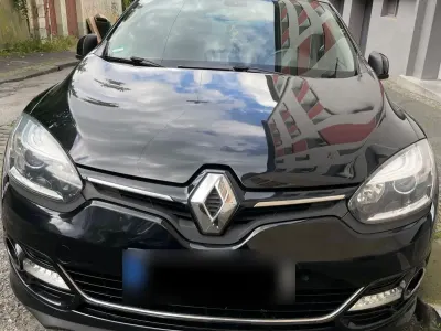 Gebraucht Renault Mégane GrandTour Bose Edition 110 PS (80 kW) 2014 Schwarz Kombi