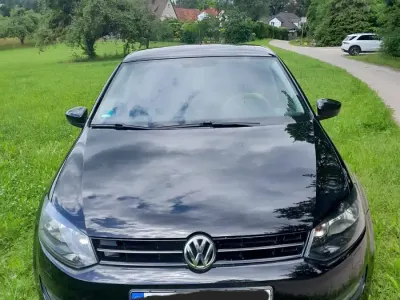 Gebraucht VW Polo Life 60 PS (44 kW) 2013 Schwarz Kleinwagen