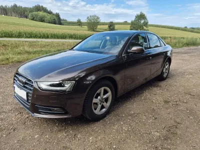 Gebraucht Audi A4 Ambiente 143 PS (105 kW) 2012 Braun Limousine
