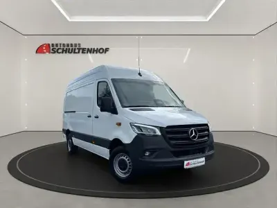Second-hand Mercedes Sprinter 170 CP (125 kW) 2024 Alb Van