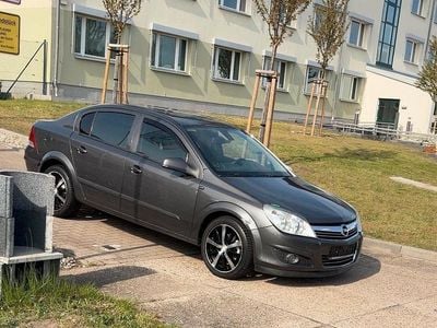 Usata Opel Astra 116 CV (85 kW) 2008 Grigio Berlina