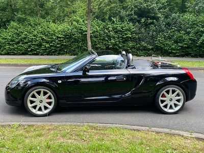 Gebraucht Toyota MR2 140 PS (102 kW) 2001 Schwarz Cabrio