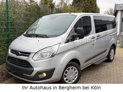Silber Gebraucht 2017 Ford Tourneo Trend+ Van / Kleinbus | 16.950 € (Superpreis)
