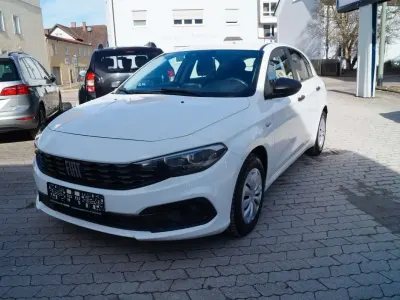 Gebraucht Fiat Tipo City Life 131 PS (96 kW) 2021 Colore esterno (bianco) Kleinwagen