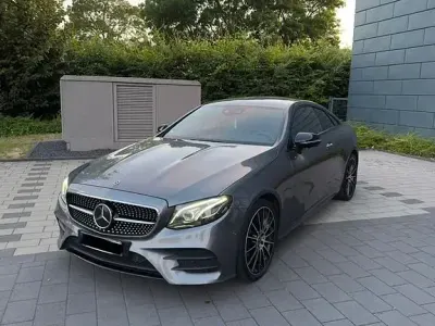 Gebraucht Mercedes E400 AMG line 340 PS (250 kW) 2019 Grau Coupé