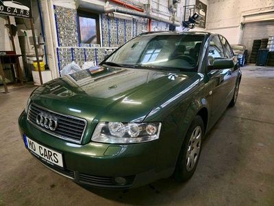 Grün Gebraucht 2001 Audi A4 Limousine | 3.990 € (Teuer)