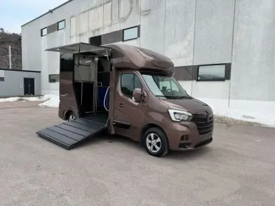 Usata Renault Master 135 CV (99 kW) 2020 Marrone Monovolume