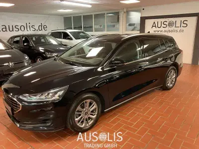 Gebraucht Ford Focus Titanium 116 PS (85 kW) 2024 Schwarz Kombi