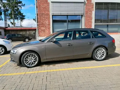 Gebraucht Audi A4 S-Line 177 PS (130 kW) 2015 Grau Kombi