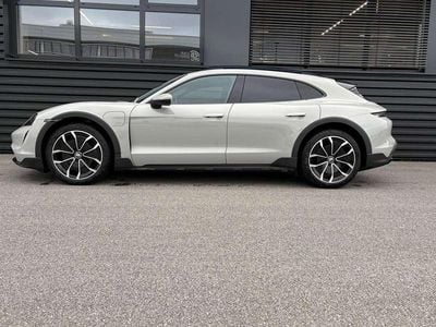 Gebraucht Porsche Taycan Cross Turismo 350 kW (476 PS) 2021 Racetrackgrey/kreide/crayon/ch Kombi