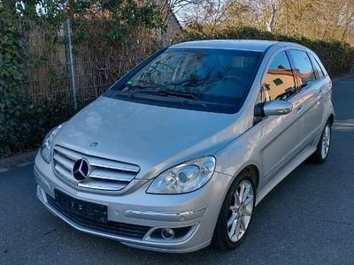Gebraucht Mercedes B200 140 PS (102 kW) 2005 Silber Van / Kleinbus