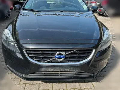 Brugt Volvo V40 You! 120 HK (88 kW) 2015 Sort Sedan