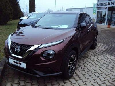 Burgundy Gebraucht 2024 Nissan Juke N-Connecta SUV | 24.600 € (Teuer)