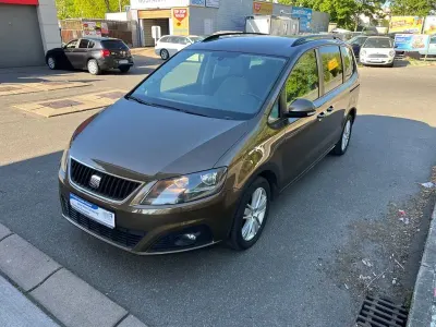 Usado Seat Alhambra Style 170 HP (125 kW) 2011 Castanho Monovolume