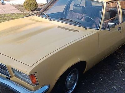 Gelb Gebraucht 1977 Opel Rekord Limousine | 1.500 €
