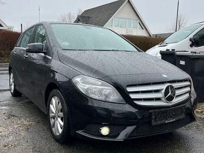 Gebraucht Mercedes B180 109 PS (80 kW) 2014 Van / Kleinbus
