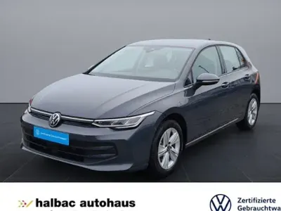 Brugt VW Golf VIII Life 116 HK (85 kW) 2024 Grå Sedan