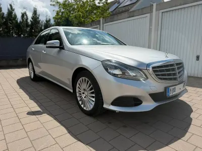 Gebraucht Mercedes E350 258 PS (189 kW) 2015 Silber Limousine