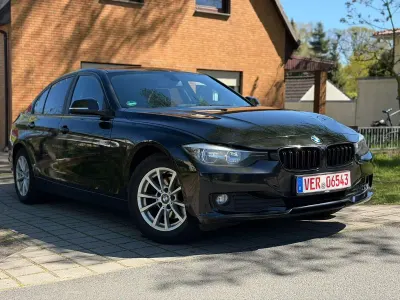 Usata BMW 318 143 CV (105 kW) 2013 Nero Berlina