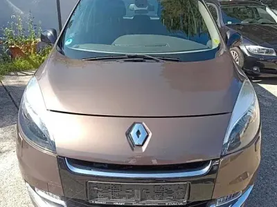 Gebraucht Renault Scénic III 150 PS (110 kW) 2013 Braun Van / Kleinbus