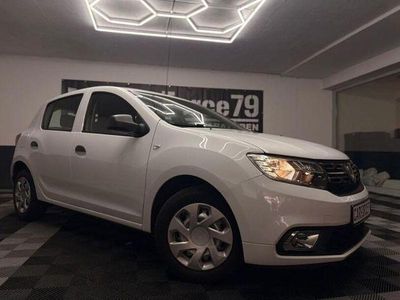 Second-hand Dacia Sandero Acces 77 CP (56 kW) 2019 Alb Berlinǎ
