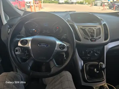 Second-hand Ford Grand C-Max 150 CP (110 kW) 2015 Negru Monovolum