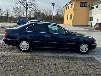 Gebraucht BMW 528 193 PS (141 kW) 1998 Blau Limousine