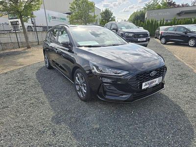 Schwarz Gebraucht 2025 Ford Focus ST-Line X Limousine | 29.980 € (Fairer Preis)