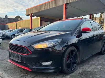 Gebraucht Ford Focus 125 PS (91 kW) 2016 Schwarz Limousine
