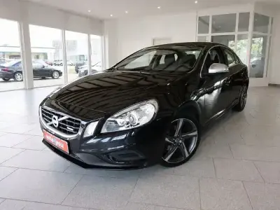 Gebraucht Volvo S60 R-Design 163 PS (119 kW) 2011 Schwarz Limousine