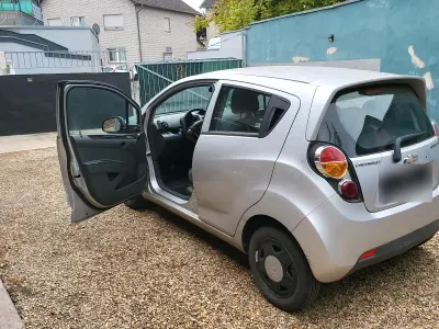 Gebraucht Chevrolet Spark 68 PS (50 kW) 2010 Grau Kleinwagen