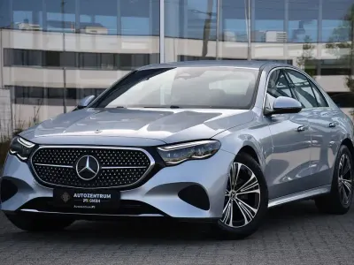 Gebraucht Mercedes 220 Avantgarde 197 PS (144 kW) 2024 Silber Limousine