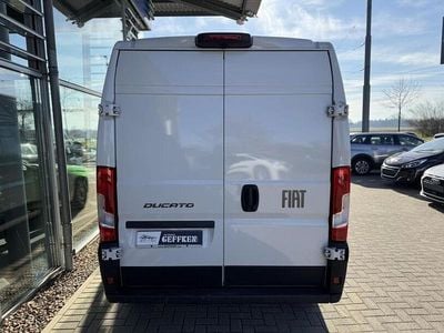 Begagnad Fiat Ducato 140 HK (102 kW) 2024 Vit Van